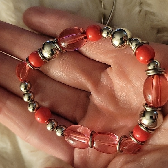 Bracelets - Picture 2 of 4